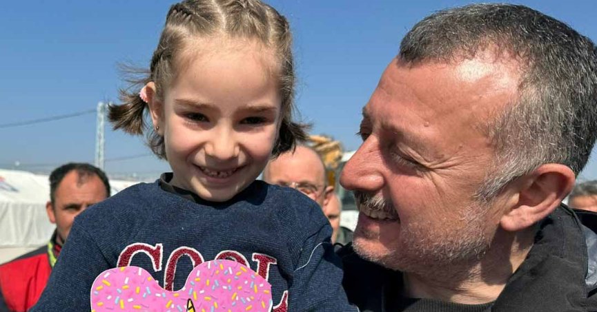 ‘’Çocuklar gülerse dünya güler’’