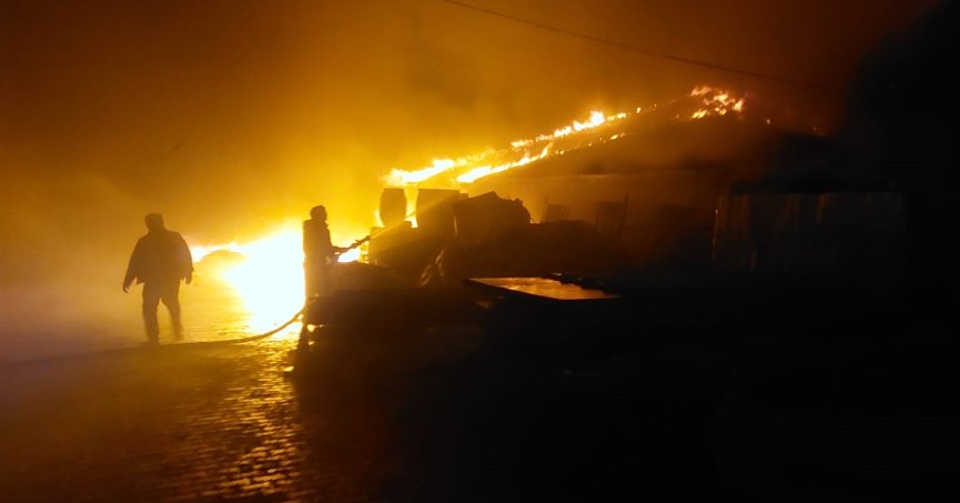 Kocaeli'de Korkutan Yangın !