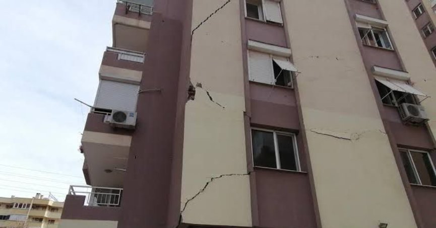 İZMİT’TE AĞIR HASARLI BİNA SAYISI KAÇ?