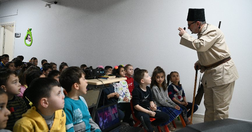 Depremzede çocuklara moral etkinliği