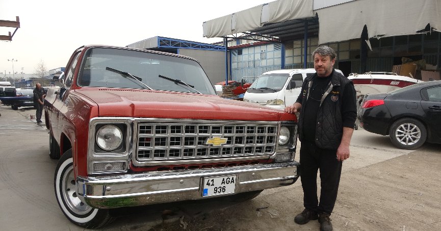 Emekli olduktan sonra başladı, parçalarını Amerika'dan tedarik ediyor