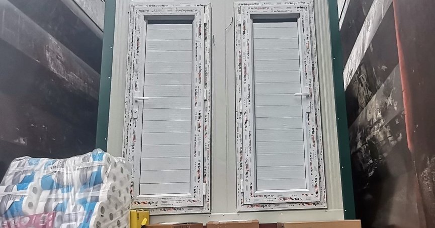 Gölcüklü hayırseverler deprem bölgesine portatif tuvalet ve duş kabini gönderdi