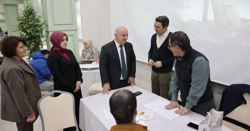 İş arayanlar ve işverenler Darıca'da buluştu