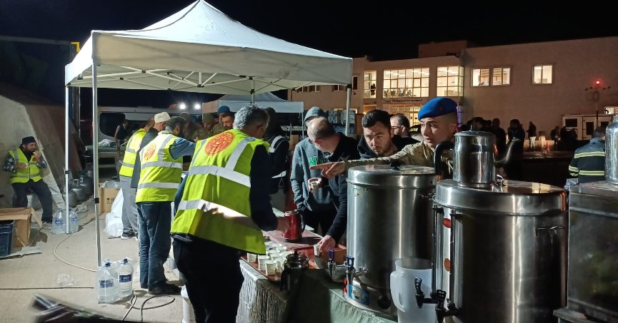 Kocaelili balıkçılardan örnek davranış