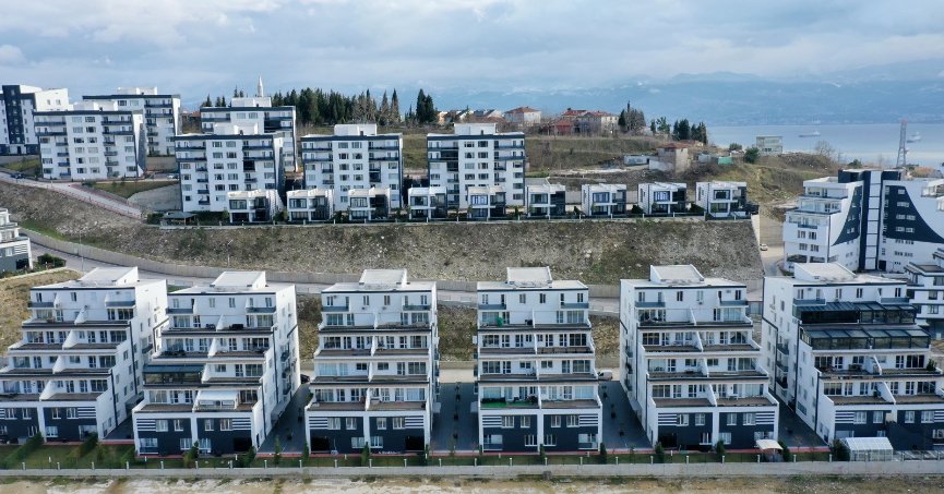 Vadi İzmit'te 8 taşınmaz satışa çıkıyor