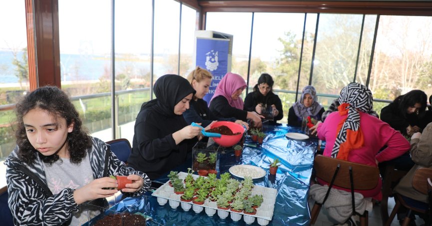 Büyükşehir’den depremzede misafirler için 8 Mart etkinliği