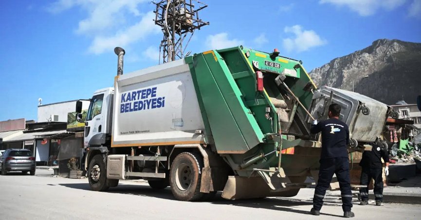 Kartepe ekibi Defne'de çevre sağlığı için çalışıyor 