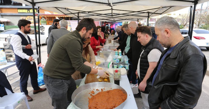 Derince’de Dayanışma Kermesi