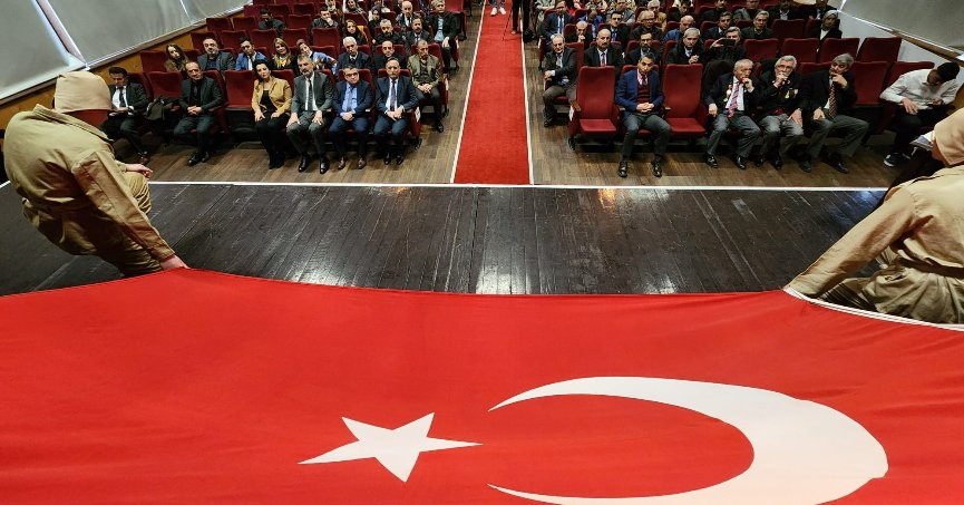 MEHMET AKİF ERSOY, İSTİKLAL MARŞI'NIN KABULÜNÜN 102. YILINDA GÖLCÜK'TE ANILDI