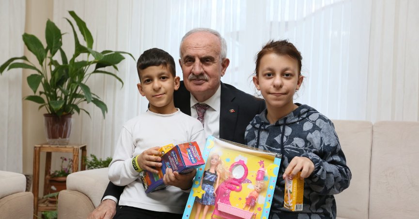 Başkan Aygün’den Depremzede Ailelere Ziyaret