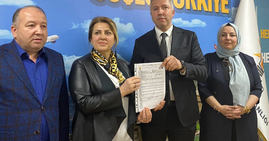 AYŞENUR AYDIN GÜMRÜKÇÜ ADAY ADAYI OLDU
