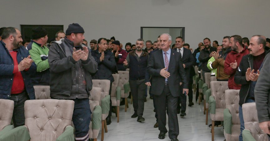 Derince’de Toplu Sözleşme Coşkusu