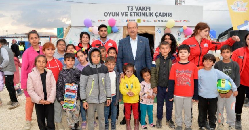 KKTC Cumhurbaşkanı Ersin Tatar’dan Büyükşehir’in çadır kentine ziyaret