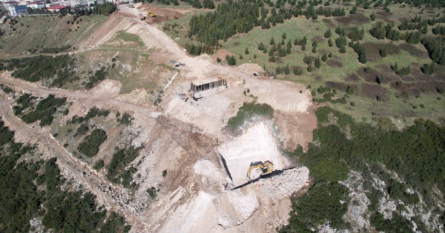 Dilovası Hastane Yolunda Çalışmalar Sürüyor 