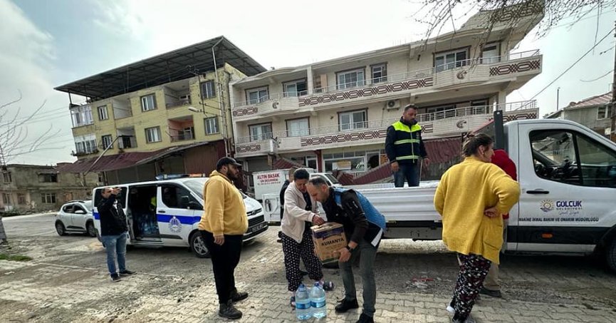 GÖLCÜK BELEDİYESİ HATAY’DA YARALARI SARMAYA DEVAM EDİYOR