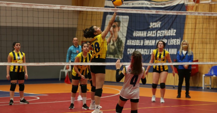 Filede Kazanan Derince Oldu