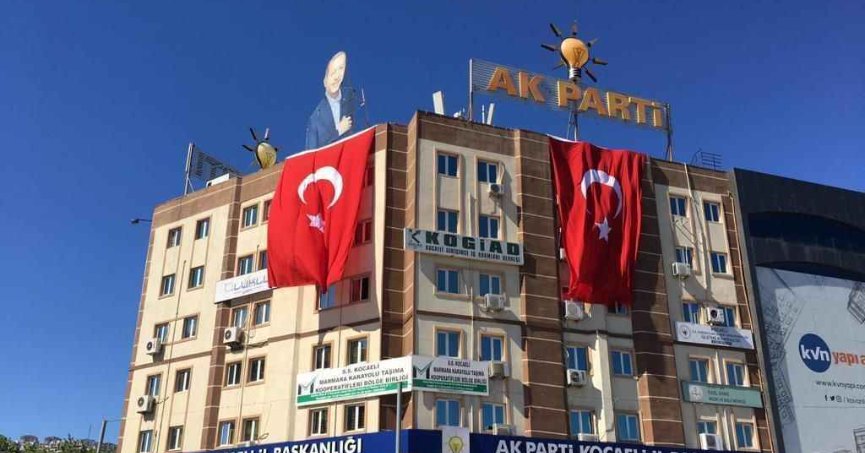 AK PARTİ KOCAELİ İL TEŞKİLATI TARİHİNİN REKORU