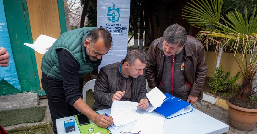 Büyükşehir, çiftçilere tohum dağıtımına başladı 