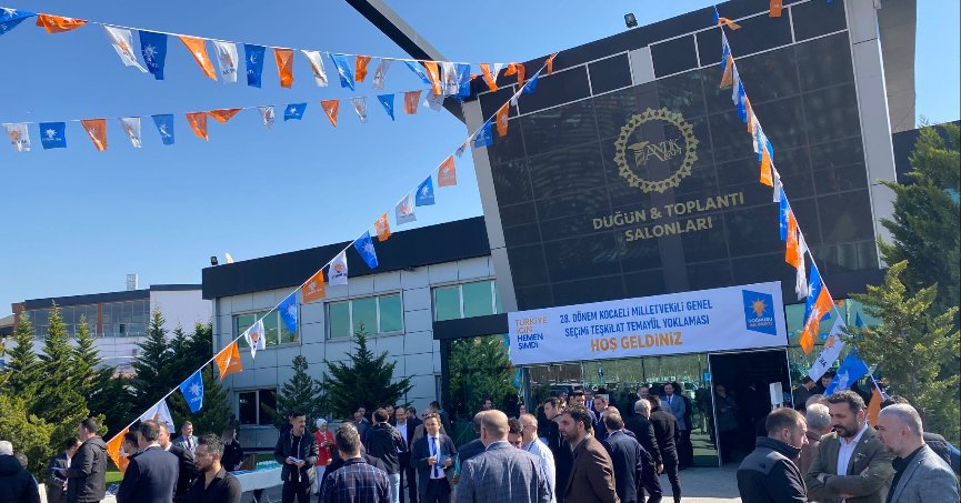 AK Parti’de temayül günü