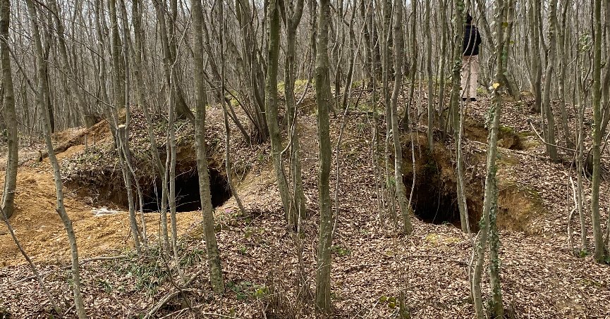 Define avcıları köyü köstebek yuvasına çevirdi