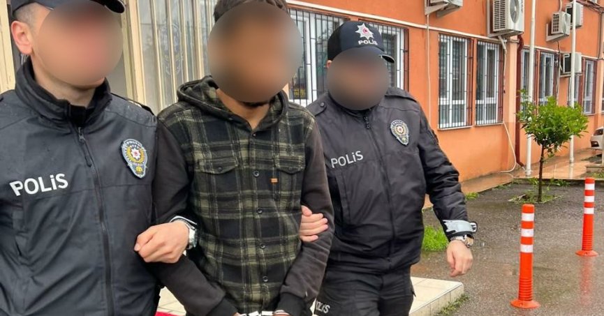 “Kimlik bilgilerin terör örgütlerinin eline geçti” diyerek dolandırdı