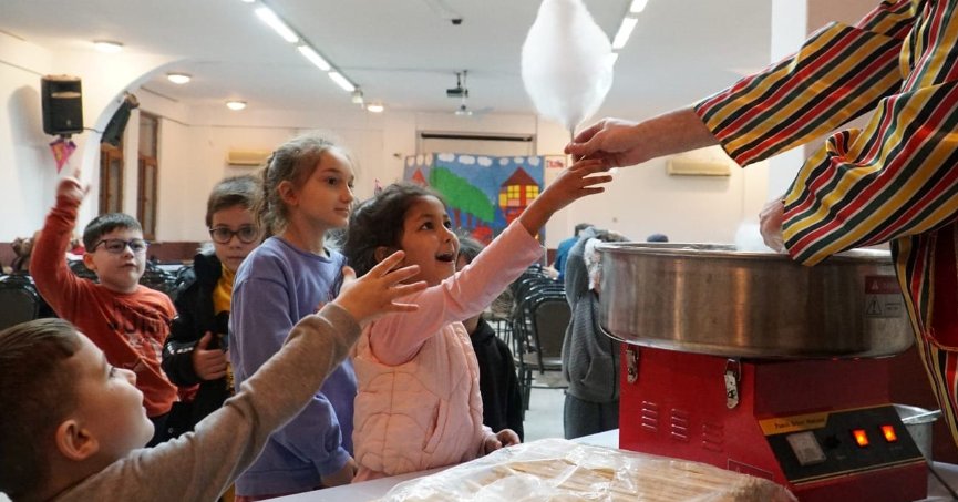 RAMAZAN AKŞAMLARI ÇOCUK ŞENLİĞİ ULAŞLI'DA YAŞANDI