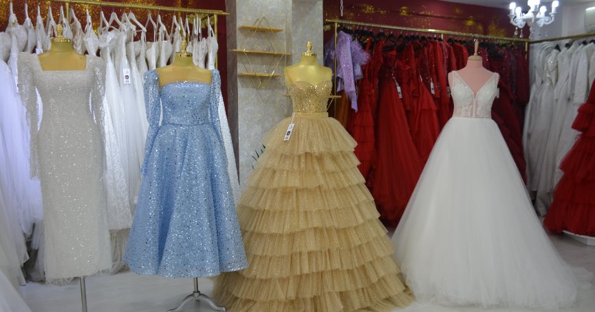 Genç kızların hayalindeki gelinliklerde bu senenin modası ve fiyatları