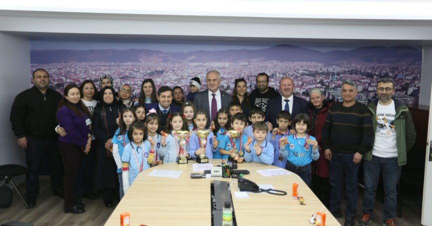 Çenesuyu İlkokulu Başarıya Doymuyor