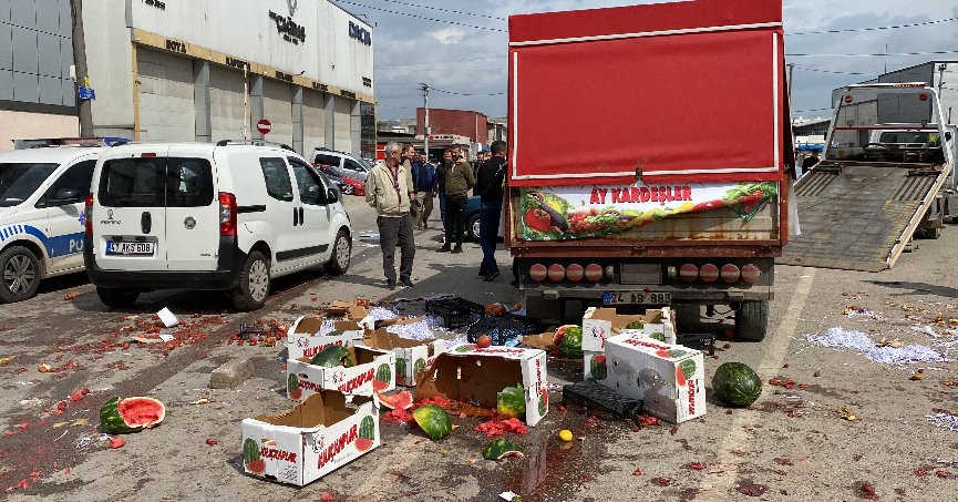 Manav ile ayakkabıcının yer kavgası kanlı bitti