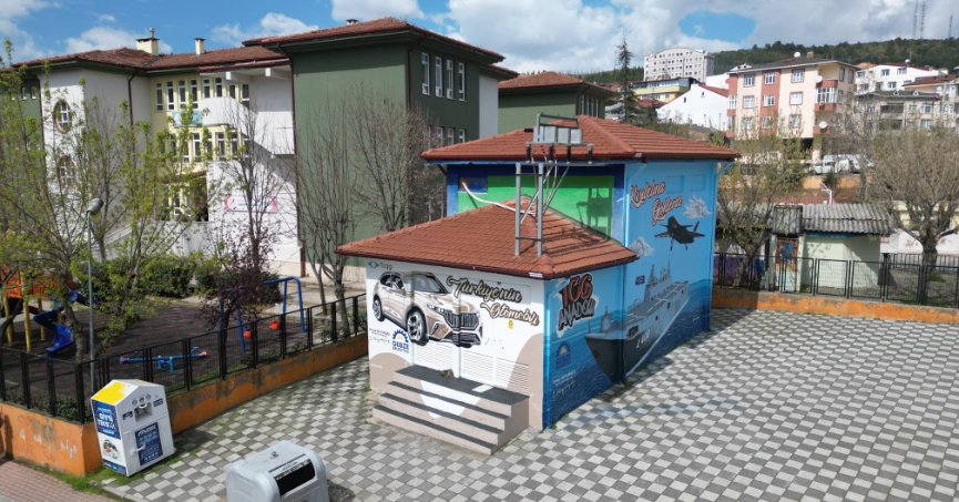 Trafo binası TOGG ve Kızılelma ile süslendi