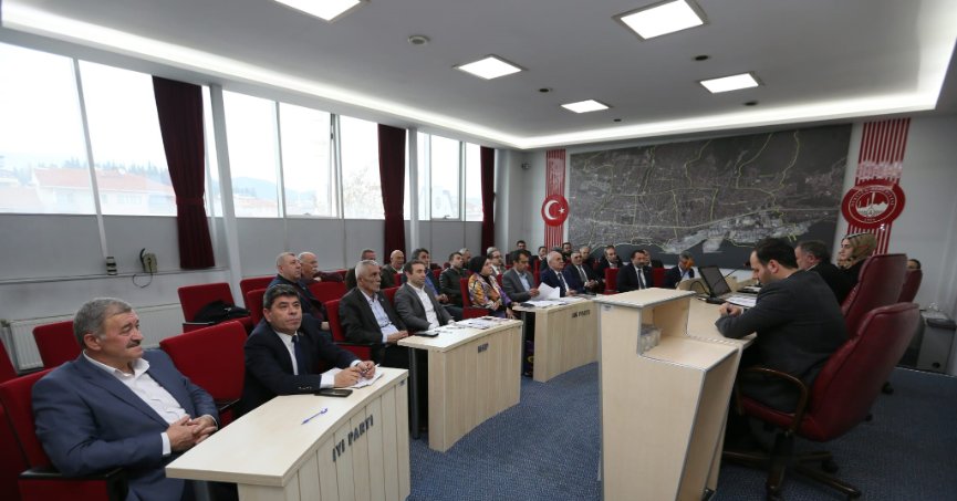 Derince’de encümen ve komisyon üyeleri belli oldu