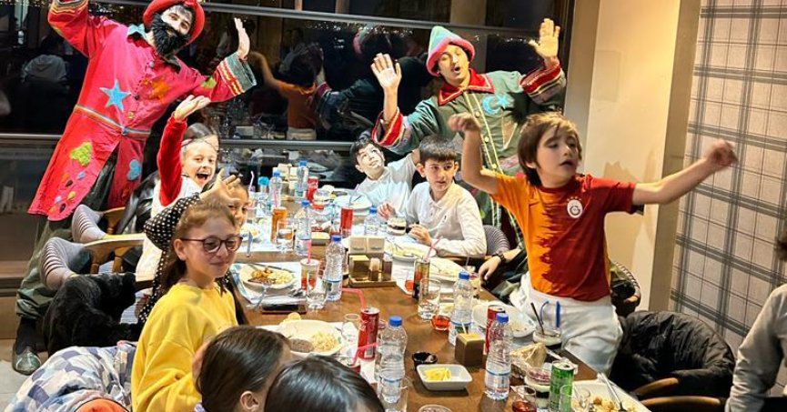 Şehrin Mutfaklarında Hacivat ve Karagöz var