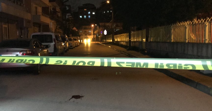 Sokak ortasında pompalı tüfekle vuruldu