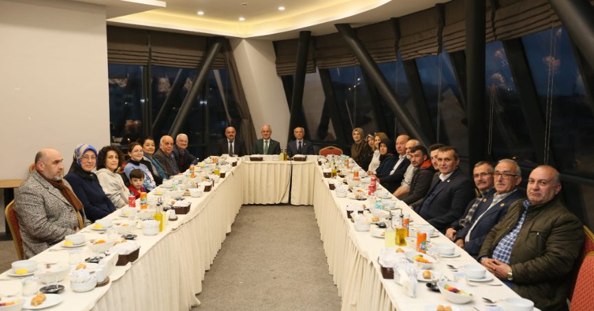 Başkan Aygün Muhtarlarla Gönül Sofrasında Buluştu