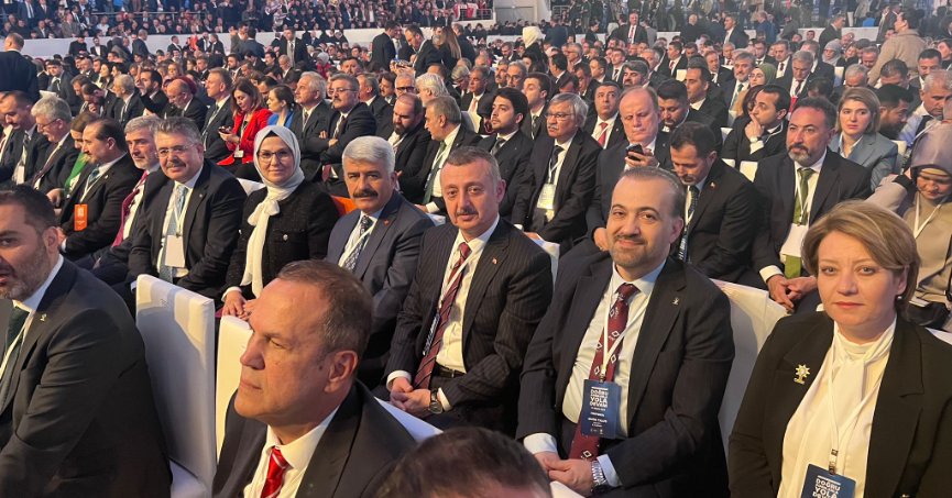 AK Parti Kocaeli tam kadro Ankara’da
