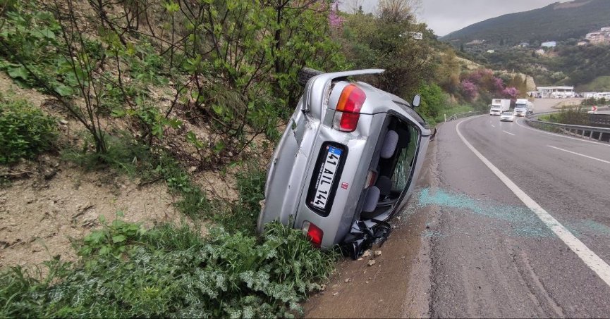 Takla atan otomobilden burnu bile kanamadan çıktı