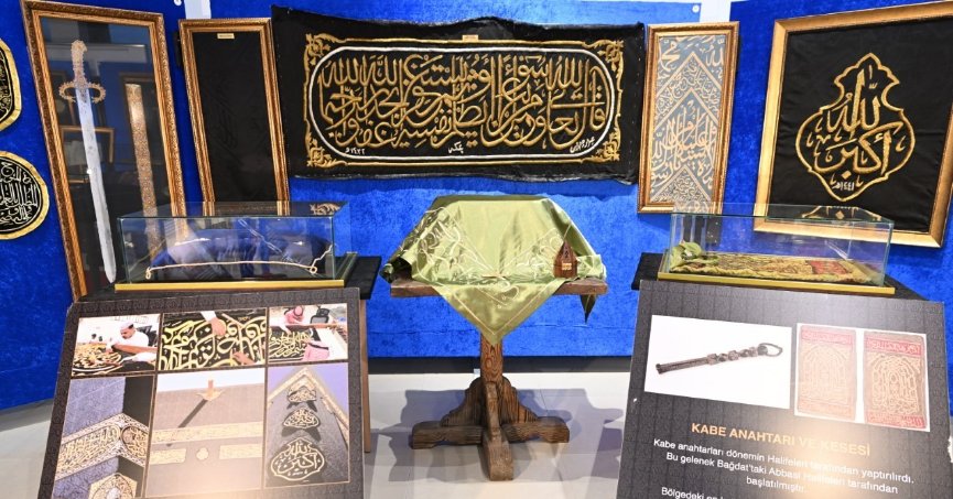 Kartepe'de kutsal emanetler sergisi ilgi görüyor