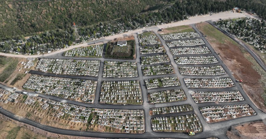 Mezarlik ziyaretleri icin ucretsiz servis