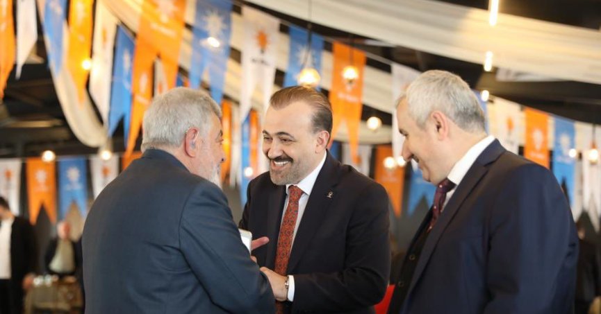 AK Parti Kocaeli’de  arife günü iftar, sonra bayram