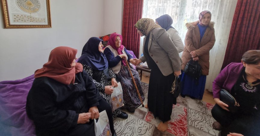 Artut bayramda da ilçe ilçe dolaştı