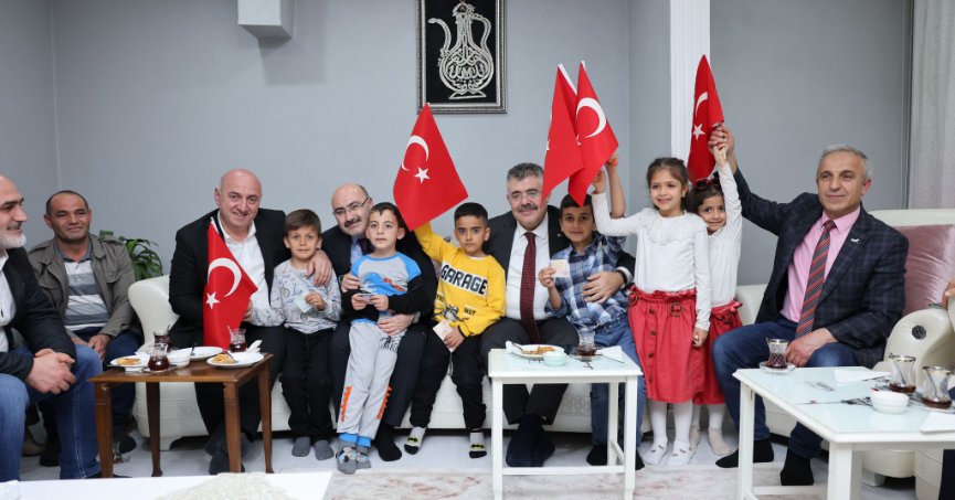 Tipioğlu; “Milletimizle birlikte yol yürüyoruz”