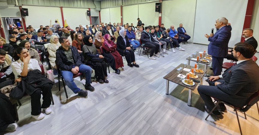 Sadettin Hülagü, Gölcüklü gençlerle buluştu   