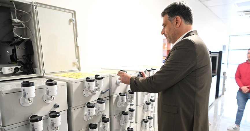 KARTEPE'NİN GÜVENLİK KAMERALARI TAKILIYOR