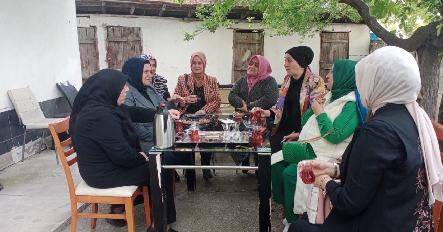 Artut, Derince’de hane hane gezdi