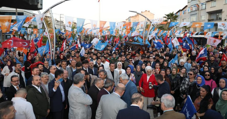 Derince coştu bir kere