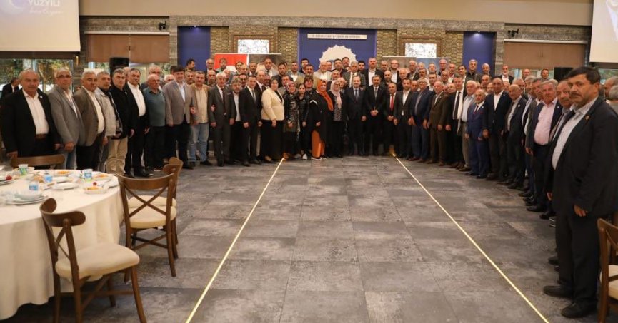 AK Parti Kocaeli, muhtarlarla buluştu