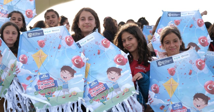 Depremzede çocukların yüzünü güldüren etkinlikler