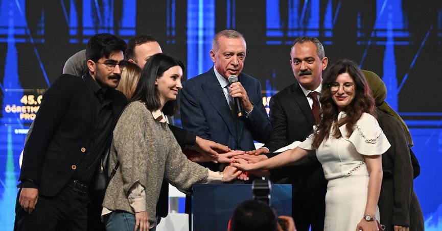 Cumhurbaşkanı Erdoğan 45 bin öğretmen atamasını gerçekleştirdi