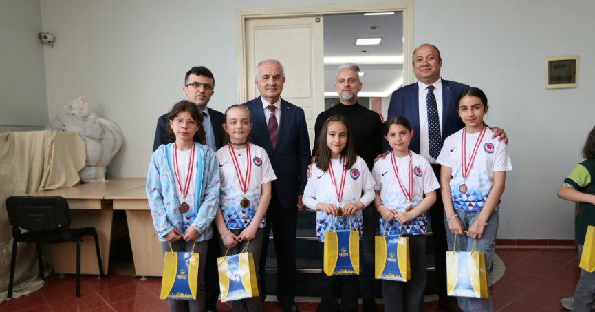 “Yatırımlarımız çocuklarımızın emrinde”