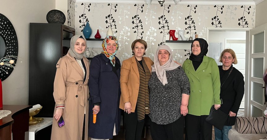 Milletvekili Adayı Özdemir, hem destek istedi hem üye yaptı